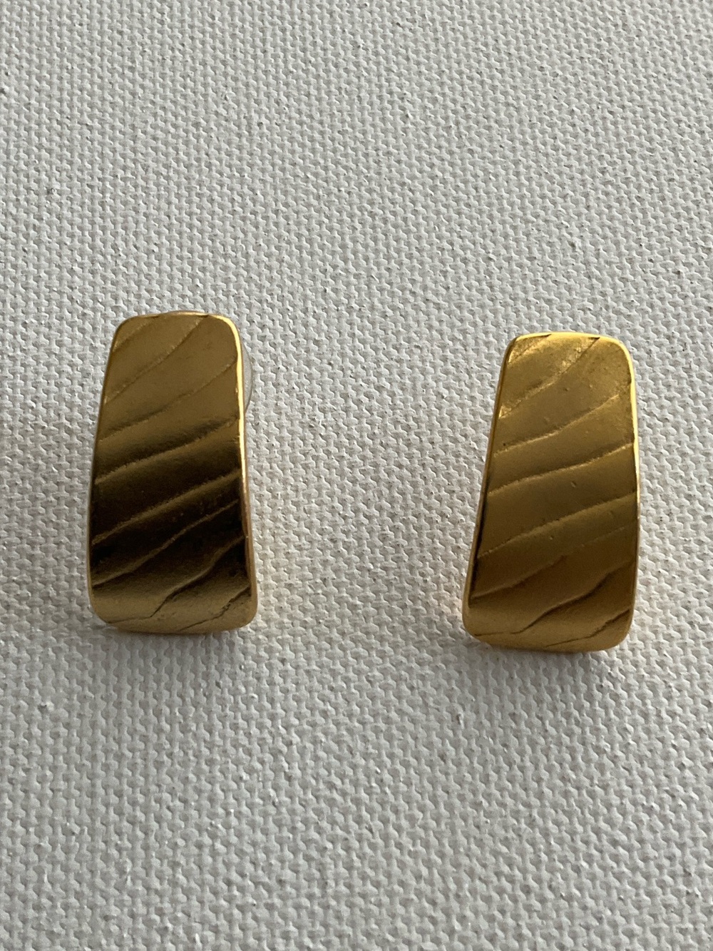 Chico's Gold Wave-Textured Rectangular Stud Earrings